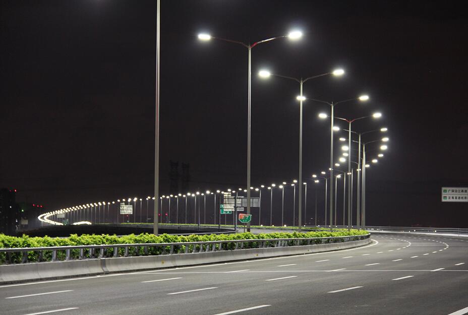 LED街路灯の防水性能を良くするには？