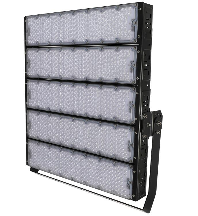 LED投光器の特徴と利点は何ですか?